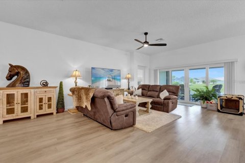 Villa ou maison à vendre à The Villages, Floride: 3 chambres, 182.65 m2 № 2408853 - photo 7