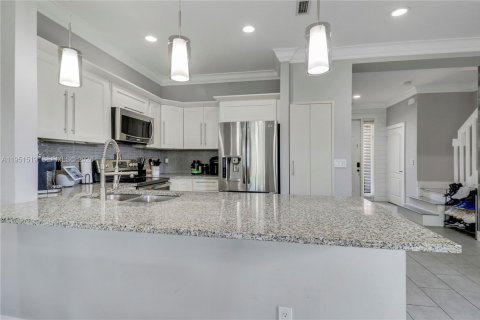 Купить таунхаус в Ривьера-Бич, Флорида 3 спальни, 148.46м2, № 2008812 - фото 13