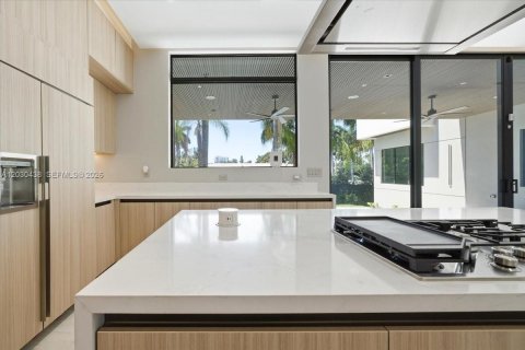 Casa en venta en Hollywood, Florida, 5 dormitorios, 298.87 m2 № 2257981 - foto 4