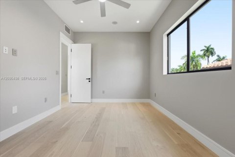 Casa en venta en Hollywood, Florida, 5 dormitorios, 298.87 m2 № 2257981 - foto 25