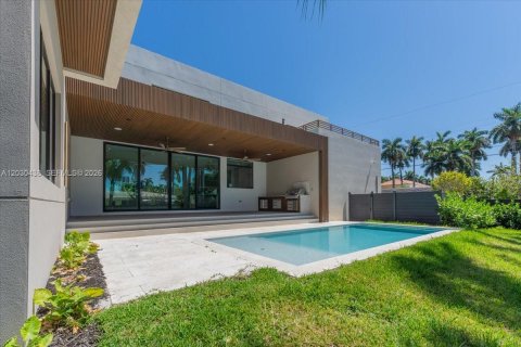 Casa en venta en Hollywood, Florida, 5 dormitorios, 298.87 m2 № 2257981 - foto 7