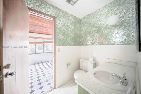 Casa en venta en West Palm Beach, Florida, 5 dormitorios, 252.88 m2 № 1809110 - foto 30