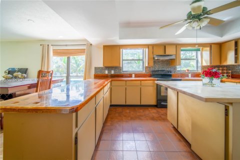 Casa en venta en West Palm Beach, Florida, 5 dormitorios, 252.88 m2 № 1809110 - foto 6