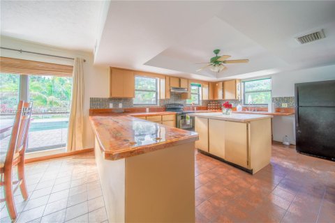 Casa en venta en West Palm Beach, Florida, 5 dormitorios, 252.88 m2 № 1809110 - foto 9