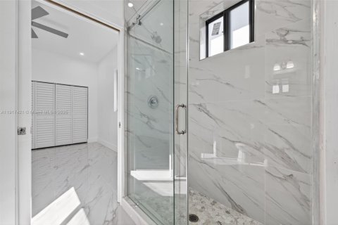 Casa en venta en Fort Lauderdale, Florida, 4 dormitorios № 1973958 - foto 16