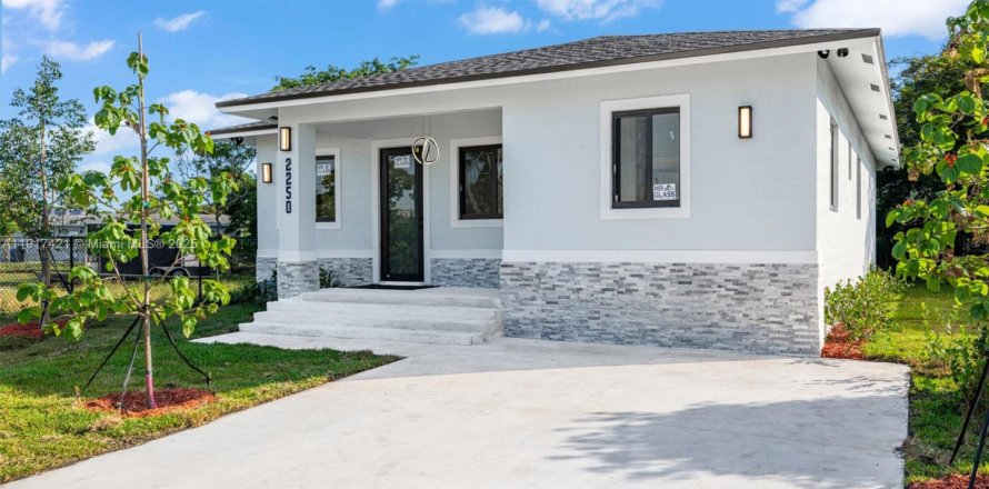 Casa en Fort Lauderdale, Florida 4 dormitorios № 1973958