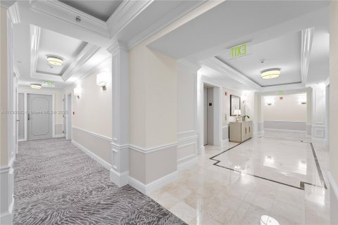 Condominio en alquiler en Miami, Florida, 2 dormitorios, 142.14 m2 № 1934683 - foto 13