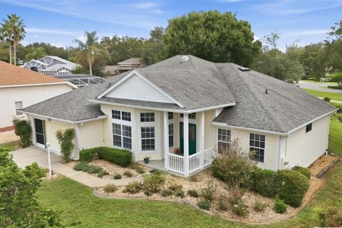 Casa en Tavares, Florida 3 dormitorios, 153.75 m2 № 2385807