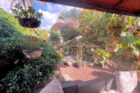 House in Fort Lauderdale, Florida 3 bedrooms, 144 sq.m. № 2378865 - photo 3
