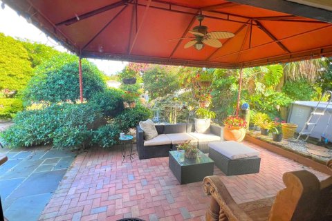 House in Fort Lauderdale, Florida 3 bedrooms, 144 sq.m. № 2378865