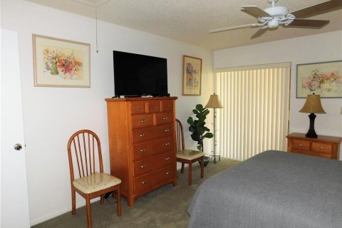 House in Oldsmar, Florida 3 bedrooms, 134.24 sq.m. № 2233303 - photo 15