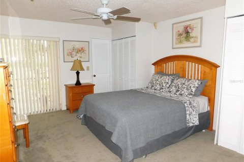 House in Oldsmar, Florida 3 bedrooms, 134.24 sq.m. № 2233303 - photo 14