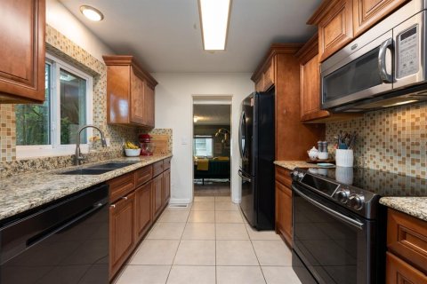 Casa en venta en Orlando, Florida, 3 dormitorios, 139.73 m2 № 1899866 - foto 8