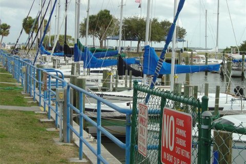 Condominio en venta en Safety Harbor, Florida, 2 dormitorios, 98.48 m2 № 2117387 - foto 29
