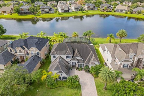 House in Orlando, Florida 5 bedrooms, 306.48 sq.m. № 1774006 - photo 3