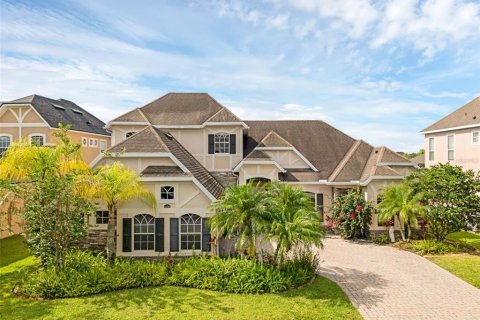 House in Orlando, Florida 5 bedrooms, 306.48 sq.m. № 1774006 - photo 1