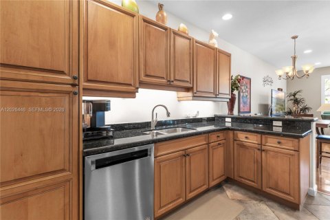 Copropriété à vendre à Sunrise, Floride: 3 chambres, 188.13 m2 № 2189416 - photo 12