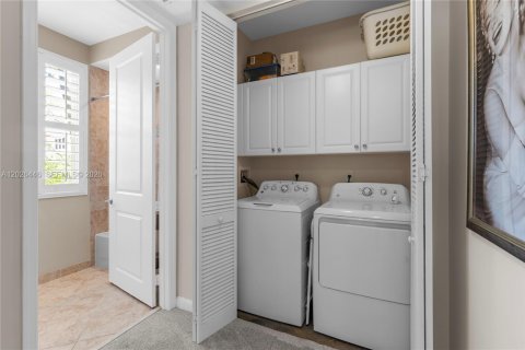 Copropriété à vendre à Sunrise, Floride: 3 chambres, 188.13 m2 № 2189416 - photo 29