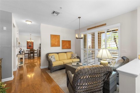 Copropriété à vendre à Sunrise, Floride: 3 chambres, 188.13 m2 № 2189416 - photo 4