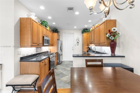 Copropriété à vendre à Sunrise, Floride: 3 chambres, 188.13 m2 № 2189416 - photo 11