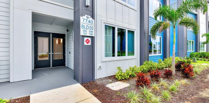 Condominio en Four Corners, Florida, 5 dormitorios  № 1771262