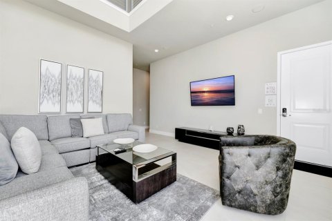 Condominio en alquiler en Four Corners, Florida, 5 dormitorios, 244.33 m2 № 1771262 - foto 7