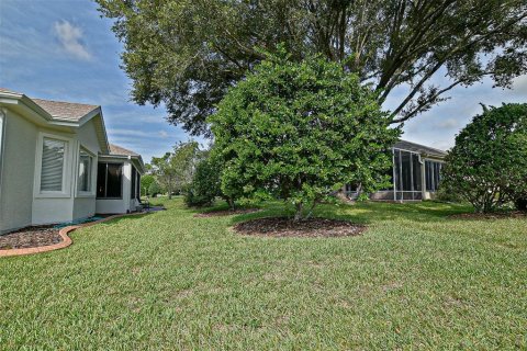 House in Summerfield, Florida 2 bedrooms, 199.55 sq.m. № 1904745 - photo 4