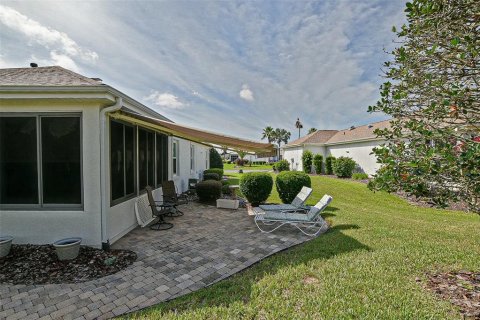 House in Summerfield, Florida 2 bedrooms, 199.55 sq.m. № 1904745 - photo 7