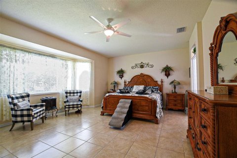 House in Summerfield, Florida 2 bedrooms, 199.55 sq.m. № 1904745 - photo 26