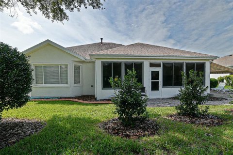House in Summerfield, Florida 2 bedrooms, 199.55 sq.m. № 1904745 - photo 5