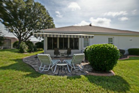 House in Summerfield, Florida 2 bedrooms, 199.55 sq.m. № 1904745 - photo 8
