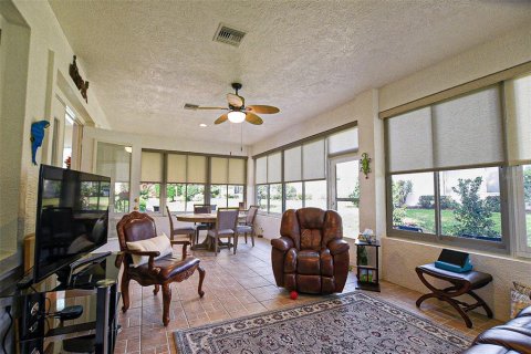 House in Summerfield, Florida 2 bedrooms, 199.55 sq.m. № 1904745 - photo 18