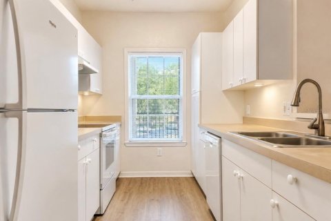 Copropriété à louer à Orlando, Floride: 1 chambre, 78.97 m2 № 2385925 - photo 5