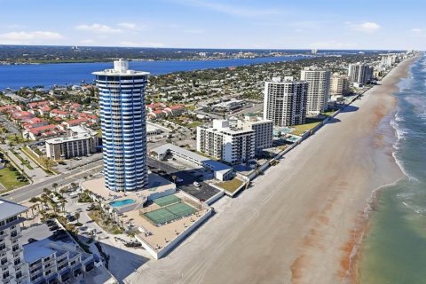 Condominio en venta en Daytona Beach, Florida, 2 dormitorios, 118.45 m2 № 2155755 - foto 4
