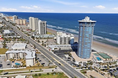 Condominio en venta en Daytona Beach, Florida, 2 dormitorios, 118.45 m2 № 2155755 - foto 2