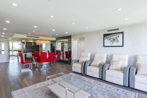 Condo in West Palm Beach, Florida, 3 bedrooms  № 2246361 - photo 8