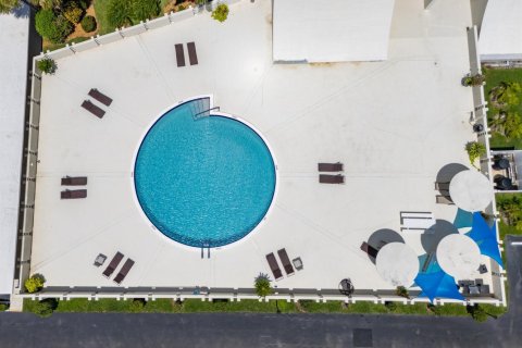 Condo in West Palm Beach, Florida, 3 bedrooms  № 2246361 - photo 30