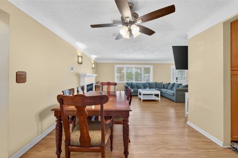 Casa en venta en Largo, Florida, 2 dormitorios, 167.69 m2 № 1841880 - foto 4