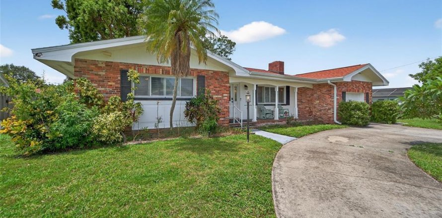 Casa en Largo, Florida 2 dormitorios, 167.69 m2 № 1841880