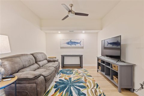 House in LAKEWOOD NATIONAL in Bradenton, Florida 2 bedrooms, 123.47 sq.m. № 1678525 - photo 18