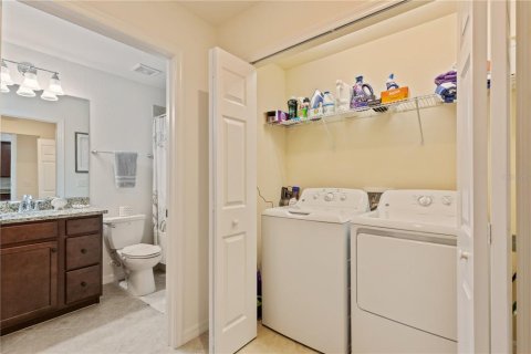 House in LAKEWOOD NATIONAL in Bradenton, Florida 2 bedrooms, 123.47 sq.m. № 1678525 - photo 23