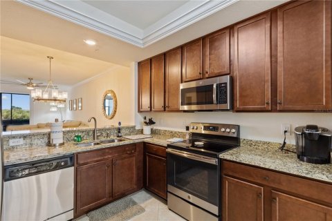 House in LAKEWOOD NATIONAL in Bradenton, Florida 2 bedrooms, 123.47 sq.m. № 1678525 - photo 7