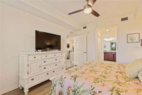 House in LAKEWOOD NATIONAL in Bradenton, Florida 2 bedrooms, 123.47 sq.m. № 1678525 - photo 14
