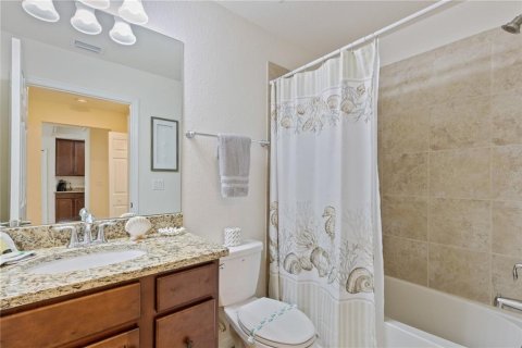 House in LAKEWOOD NATIONAL in Bradenton, Florida 2 bedrooms, 123.47 sq.m. № 1678525 - photo 22