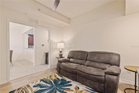 House in LAKEWOOD NATIONAL in Bradenton, Florida 2 bedrooms, 123.47 sq.m. № 1678525 - photo 17