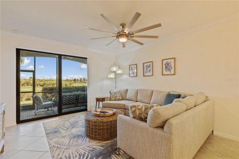 House in LAKEWOOD NATIONAL in Bradenton, Florida 2 bedrooms, 123.47 sq.m. № 1678525 - photo 3