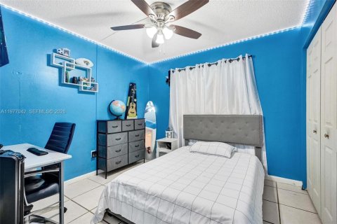 Condo in Miami, Florida, 2 bedrooms  № 2041524 - photo 30