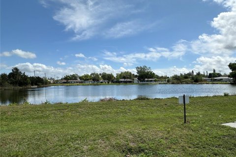 Copropriété à louer à Sarasota, Floride: 2 chambres, 82.5 m2 № 1798148 - photo 21