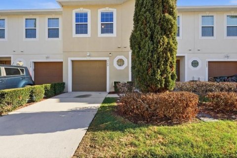 Townhouse in Lakeland, Florida 3 bedrooms, 164.53 sq.m. № 2235483 - photo 4