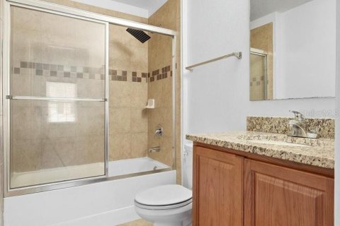 Townhouse in Lakeland, Florida 3 bedrooms, 164.53 sq.m. № 2235483 - photo 19